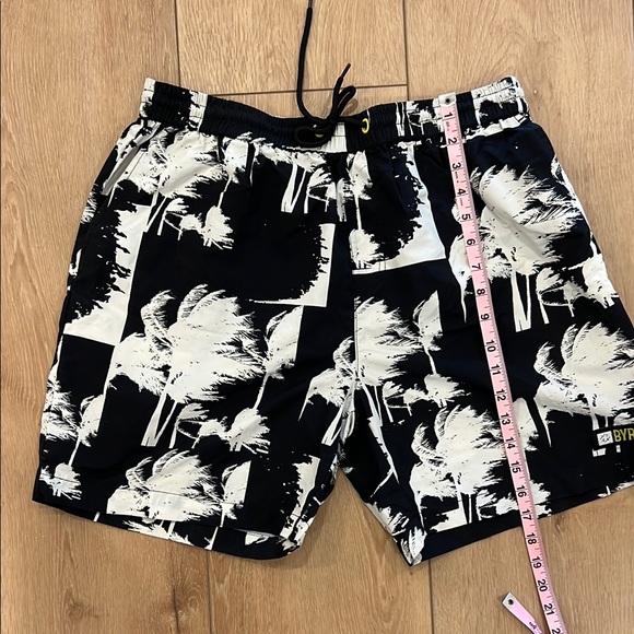 Byrd Men's Black and White Swim Shorts - Large - Picture 6 of 7
